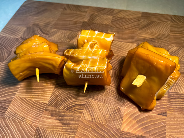 Шашлычок из кальмара х/к в Волгодонске